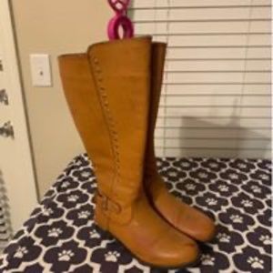 Womens 10W Tall Boots